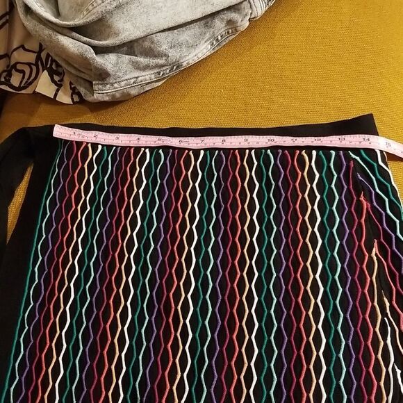 New Designer Wrap Skirt - Picture 8 of 9